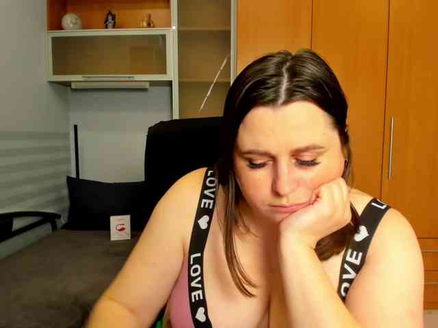 NaomiiWix webcam