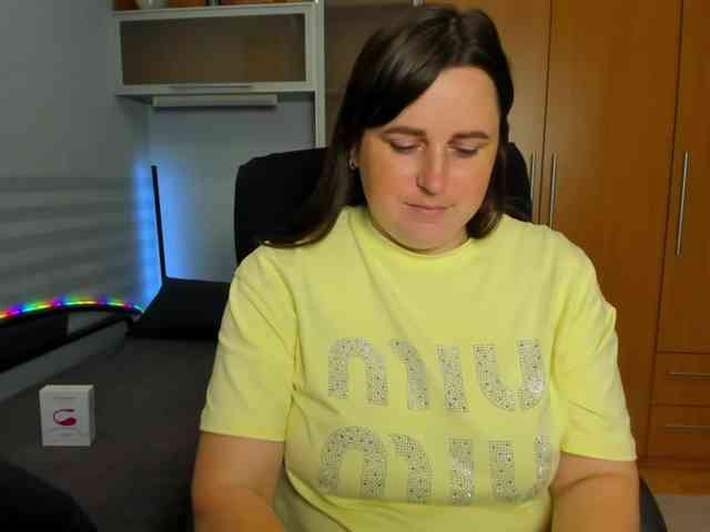NaomiiWix webcam