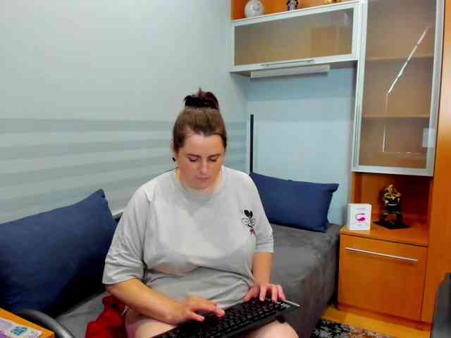 NaomiiWix webcam
