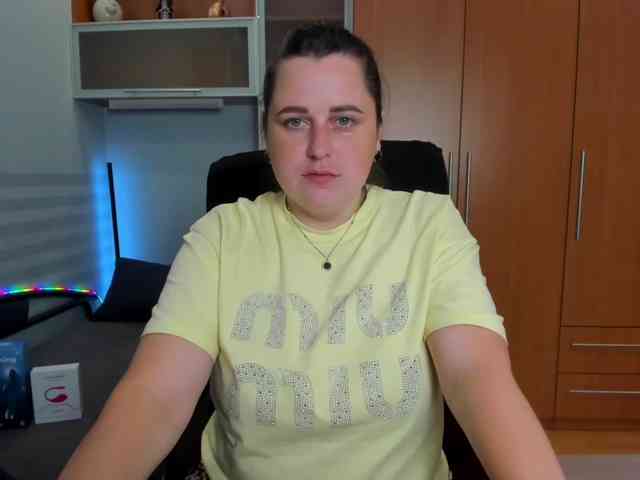 NaomiiWix webcam