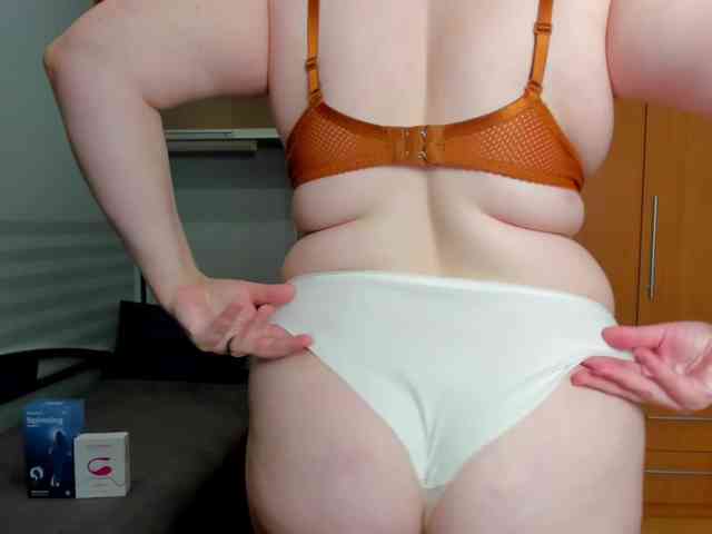 NaomiiWix webcam