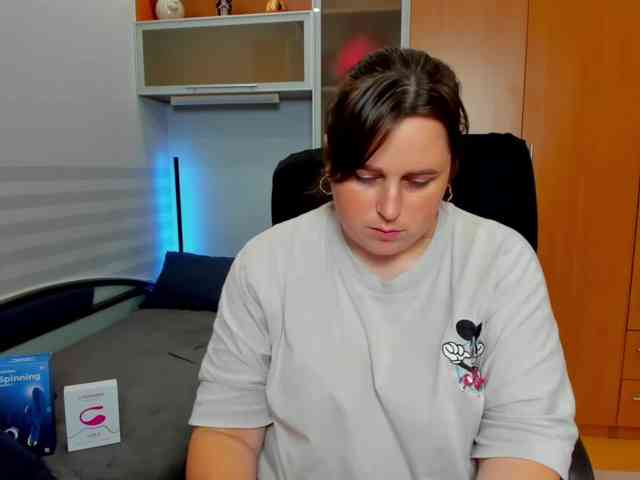 NaomiiWix webcam