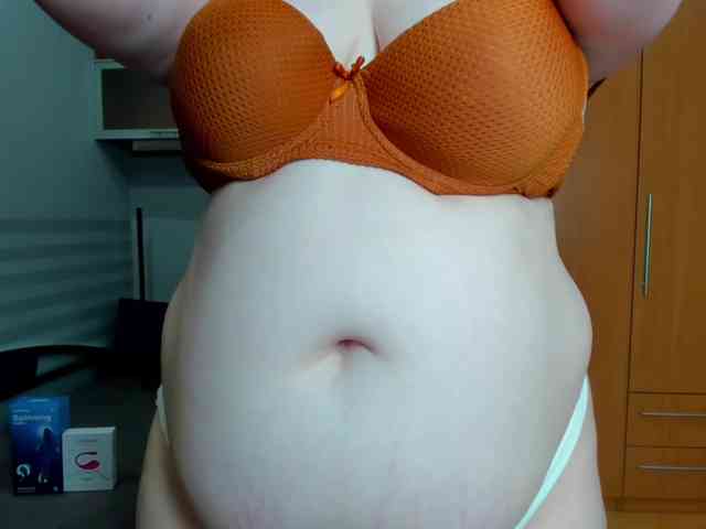 NaomiiWix webcam