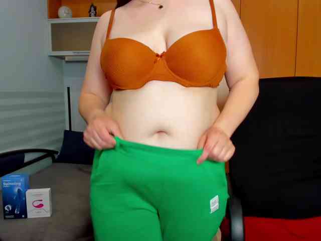 NaomiiWix webcam