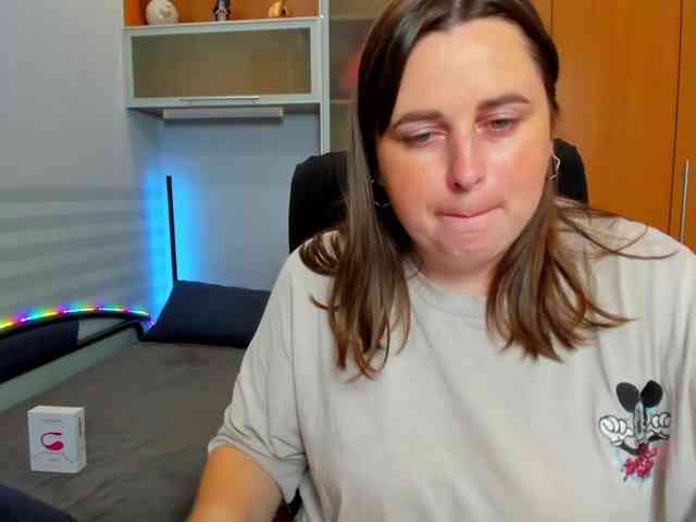 NaomiiWix webcam