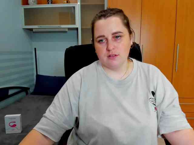 NaomiiWix webcam