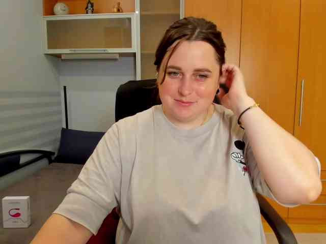 NaomiiWix webcam