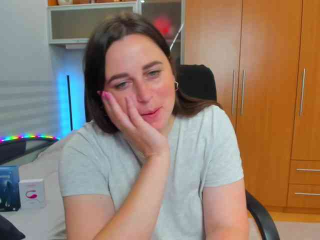 NaomiiWix webcam