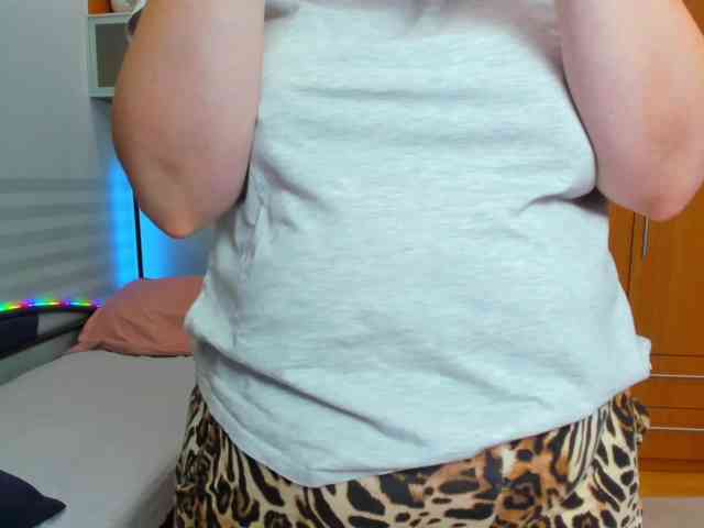 NaomiiWix webcam