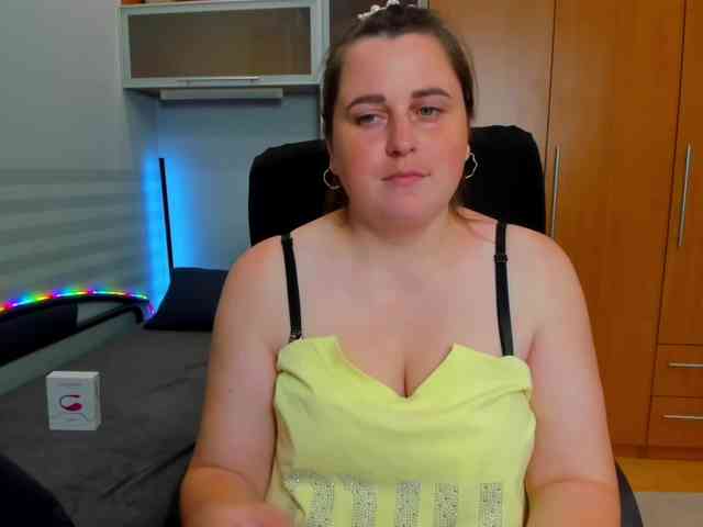 NaomiiWix webcam