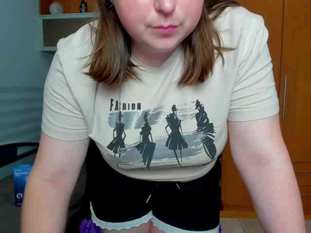 NaomiiWix webcam