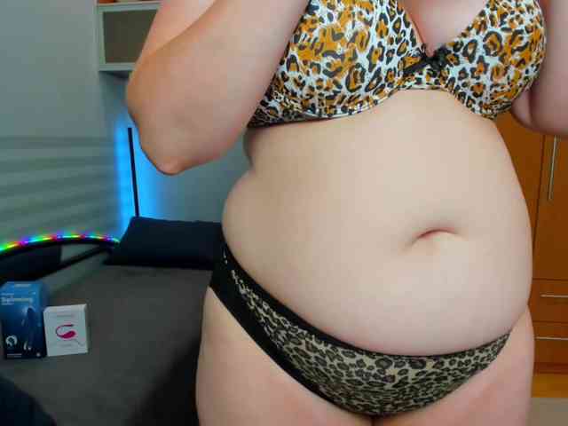 NaomiiWix Live Webcam on BongaCams