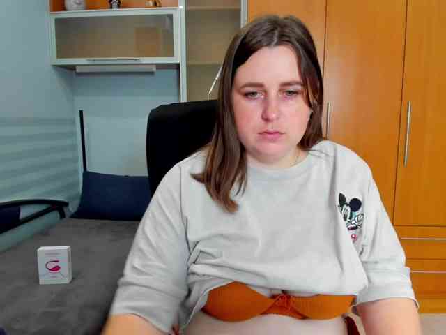NaomiiWix webcam