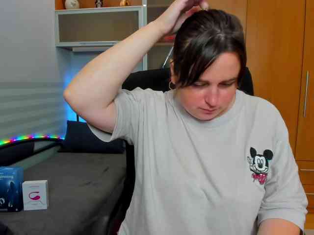 NaomiiWix webcam