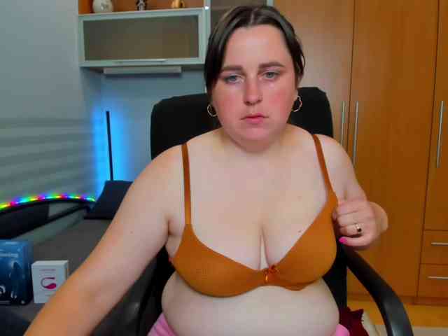 NaomiiWix webcam