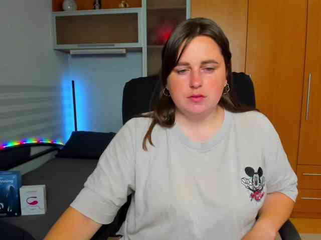 NaomiiWix webcam