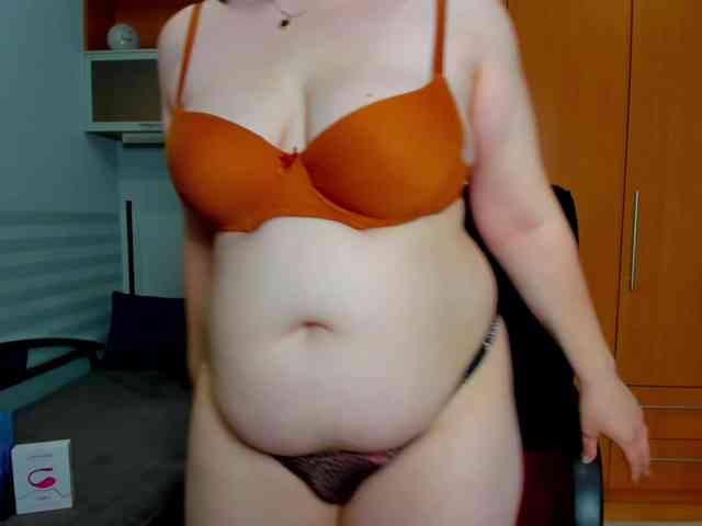 NaomiiWix webcam