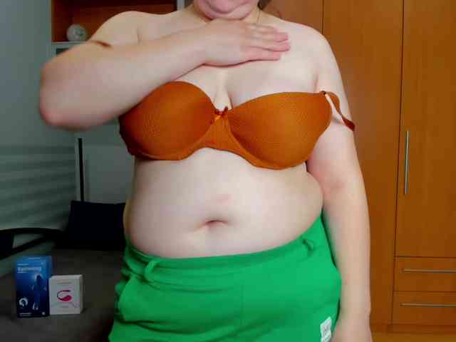 NaomiiWix webcam