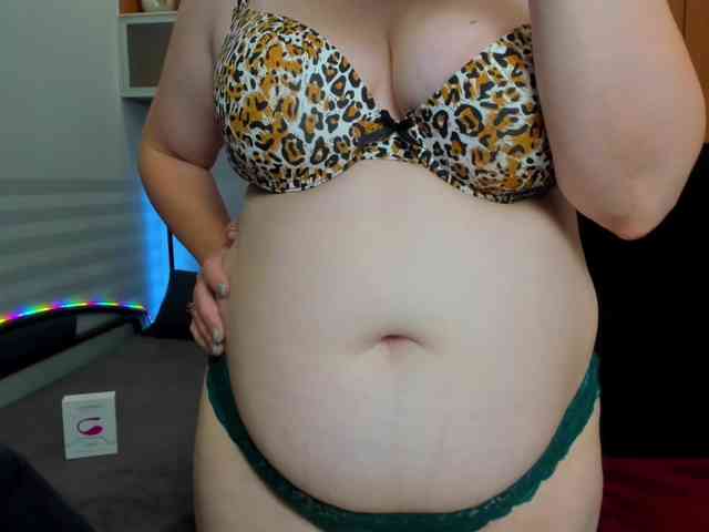 NaomiiWix webcam