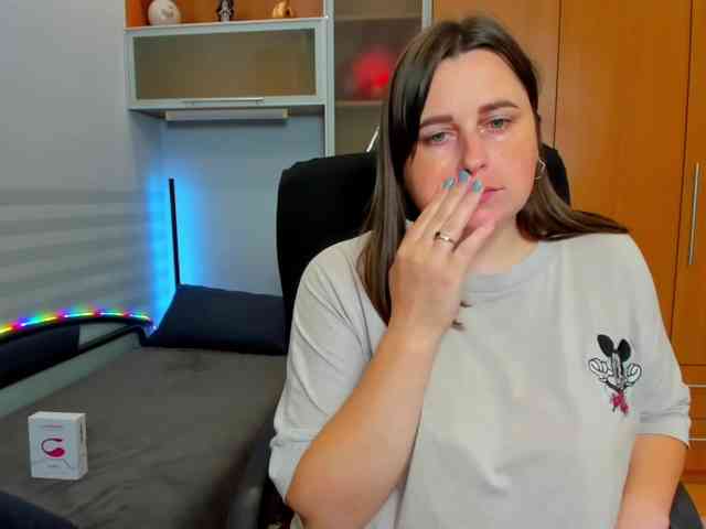 NaomiiWix webcam