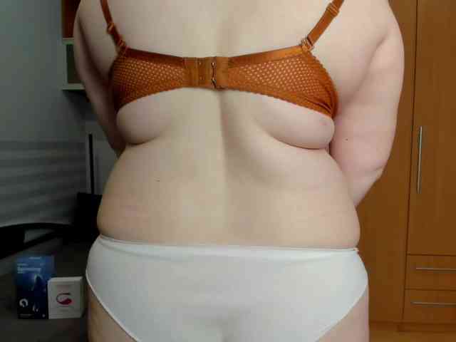 NaomiiWix webcam