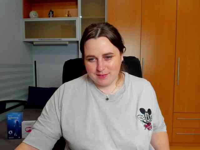 NaomiiWix webcam