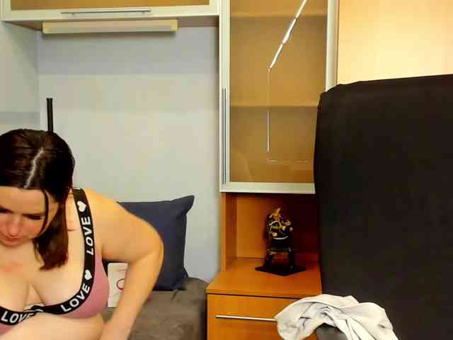 NaomiiWix webcam
