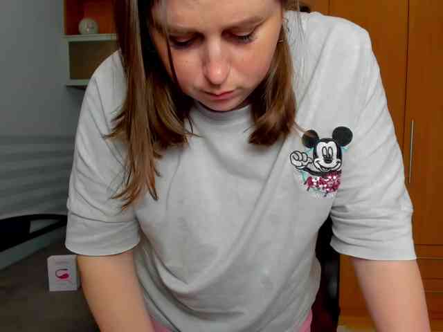 NaomiiWix webcam