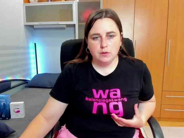 NaomiiWix webcam