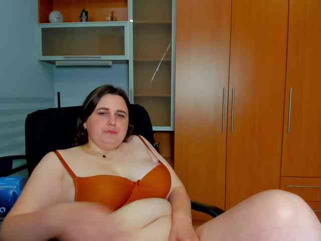 NaomiiWix webcam