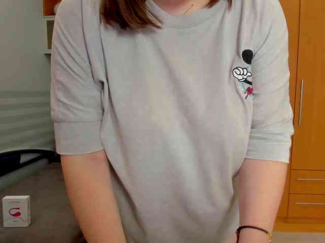 NaomiiWix webcam