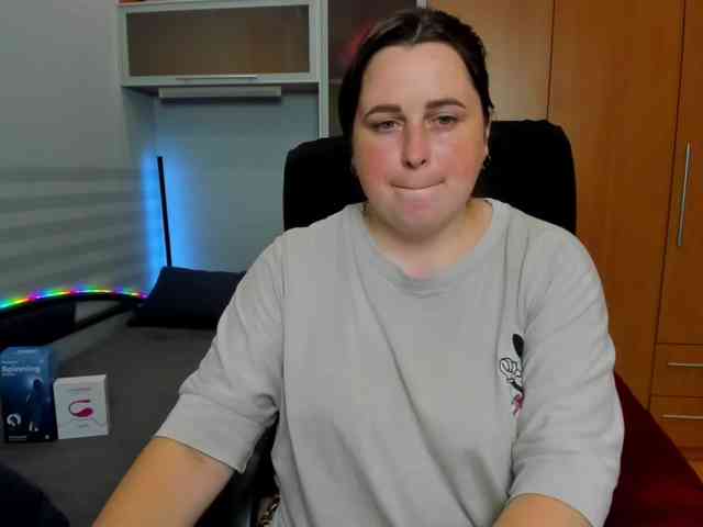 NaomiiWix webcam