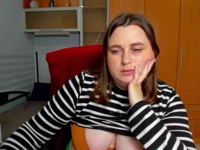 NaomiiWix webcam