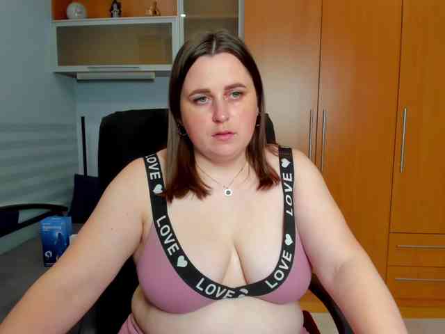 NaomiiWix webcam