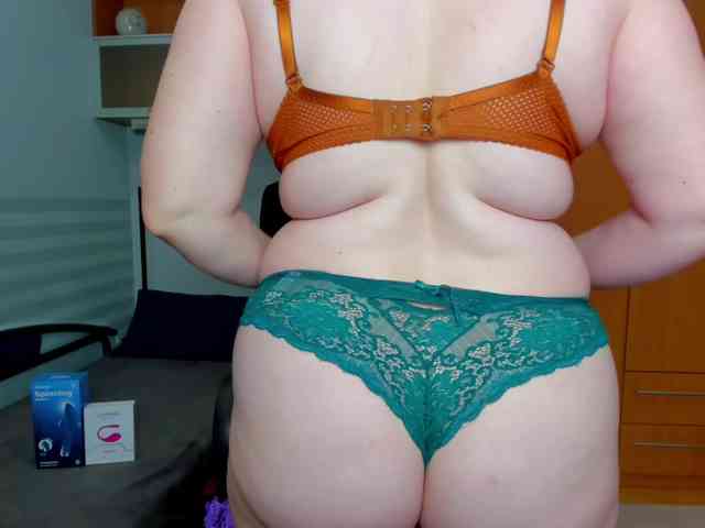 NaomiiWix webcam