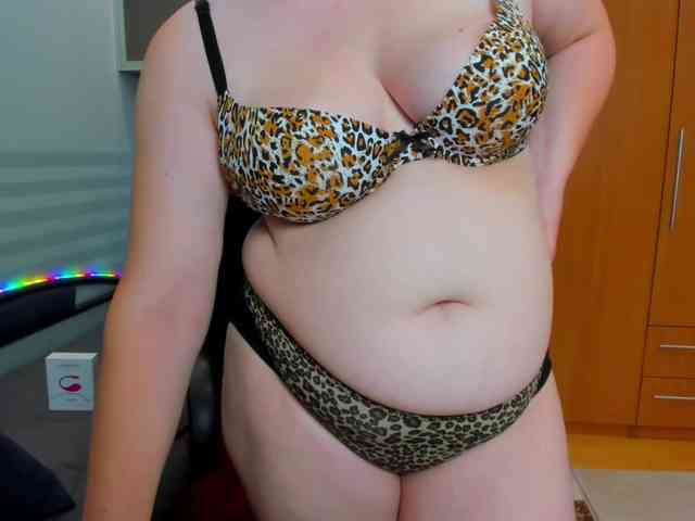 NaomiiWix webcam