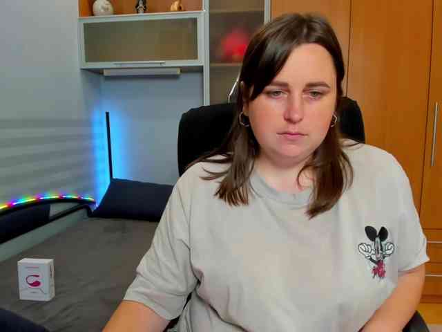 NaomiiWix webcam