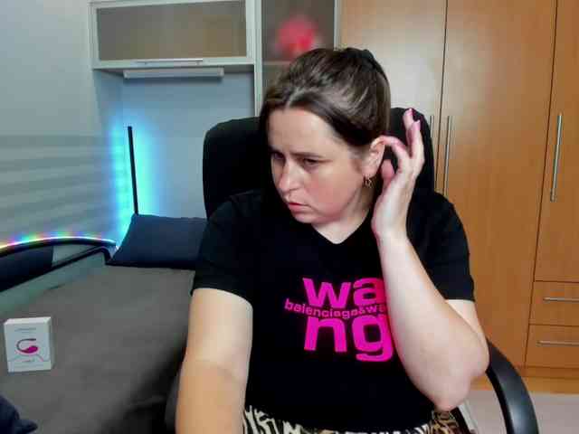 NaomiiWix webcam