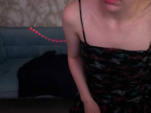 LiviaShy's BongaCams show and profile