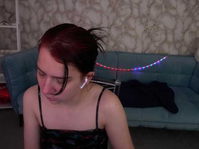 LiviaShy's BongaCams show and profile