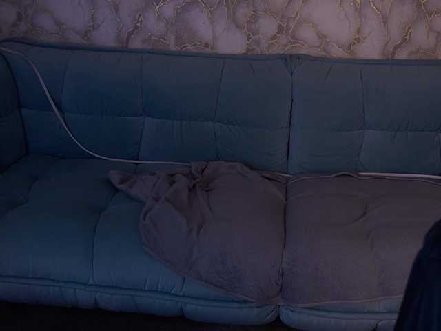 LiviaShy live cam