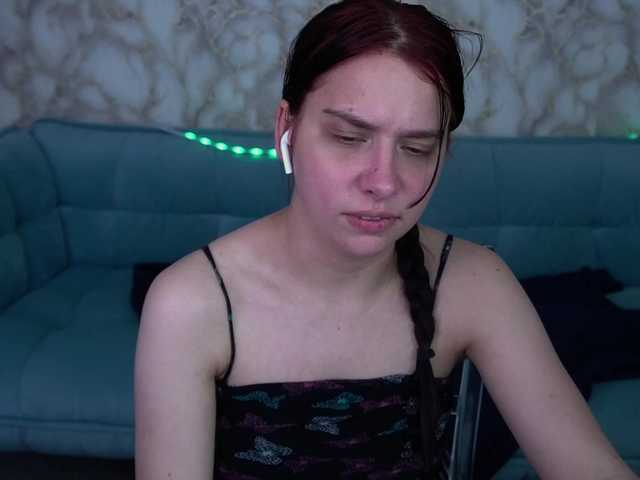 LiviaShy's BongaCams show and profile