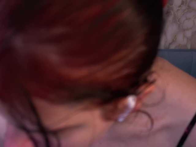 LiviaShy's BongaCams show and profile