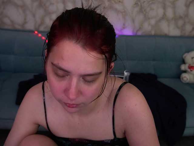 LiviaShy's BongaCams show and profile