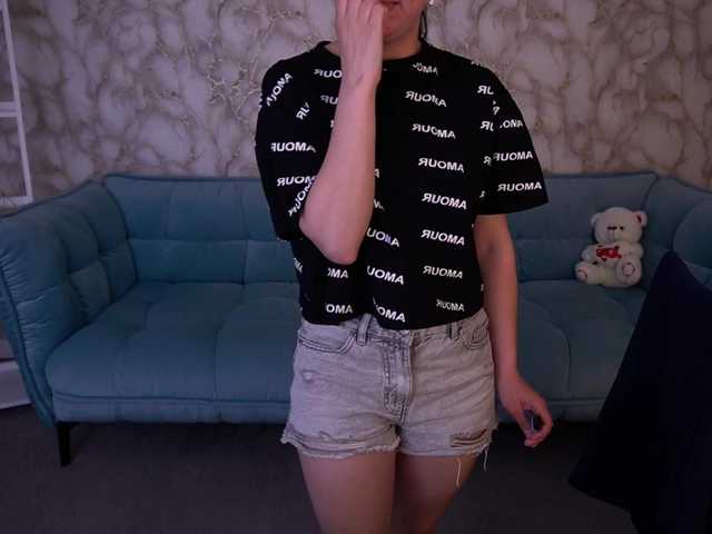 LiviaShy