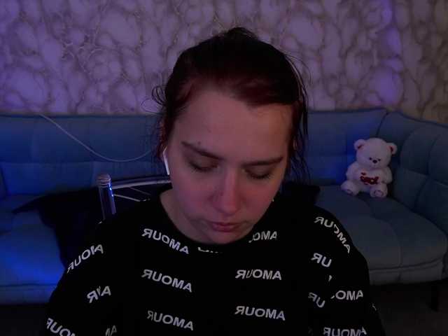 LiviaShy's BongaCams show and profile