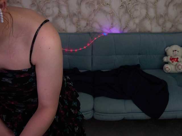 LiviaShy's BongaCams show and profile