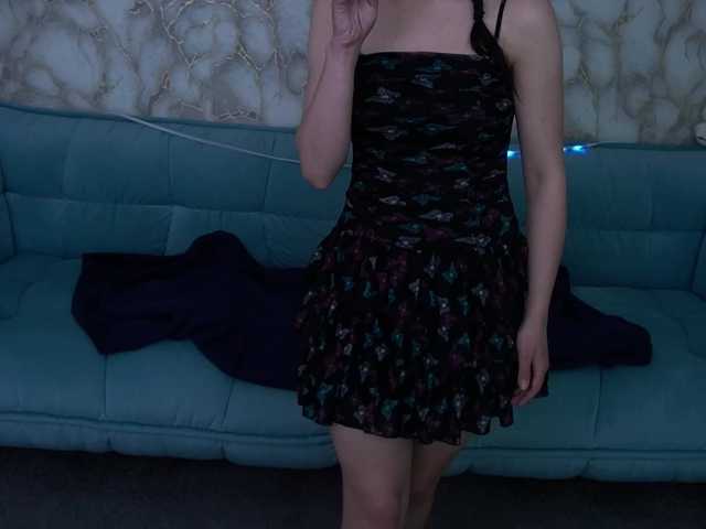 LiviaShy's BongaCams show and profile