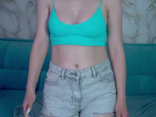 LiviaShy