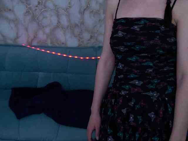 LiviaShy webcam